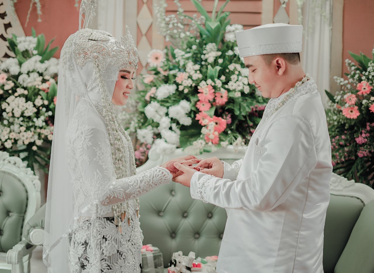 Template 59 - undangankawin.com pexels muhamad faizal awal 5166521 1